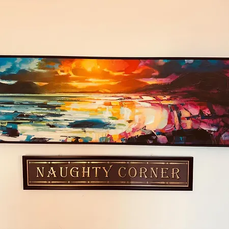 Lake View Family & Pet Friendly Home - Central Bowness * Bowness-on-Windermere