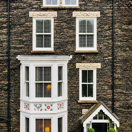 View Family & Pet Friendly - Bowness-on-Windermere