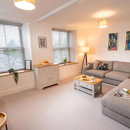 דירה Lola's Loft With Views - - Pet Friendly באונס-און-ווינדרמיר